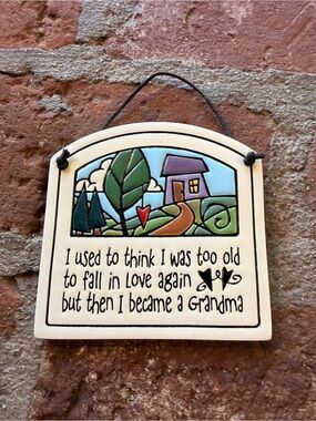 Grandma Wall Plaque - Decorative Ceramic Sign with Cottage Scene
